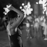 熱帯夜に舞う