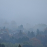 街が霧にそまる