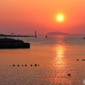 水面に映る夕日
