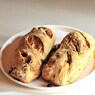 デニッシュ生地でレーズンバゲット