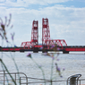 Lift bridge: Saga side