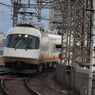 布施駅にてアーバンライナー1