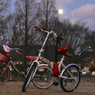 写真句：満月と自転車