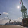 川崎重工と旧神戸港信号所です。