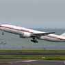 「青色が好き」 UAE アラブ　777-200 A6-ALN Takeoff