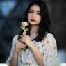 華