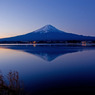 夜明けの富士山