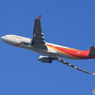 「ブルー」香港航空 A330-300 B-LNQ 飛び立ちです