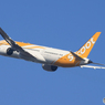 「ブルー」scoot 787-9 9V-OJF 飛び立ちです