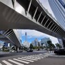 歩道橋下の世界②