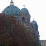 ドイツ・ベルリン（８６９）ベルリン大聖堂とツアーバス