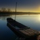 朝陽に映る木舟