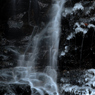 厳冬の祓い(ﾊﾗｲ)清めの滝