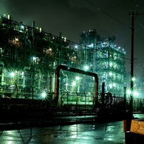 梅雨の工場夜景＠川崎