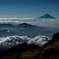 浮かぶ富士山