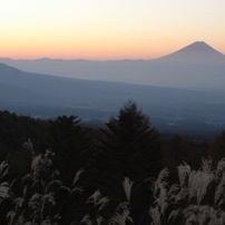 夜明けの富士山