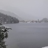 雪中のサンモリッツ湖