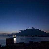 夜明けと共に