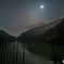 月夜の自然湖