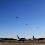 ☮休憩タイム（261）✈入間航空祭 C-1から、 降って来た！！