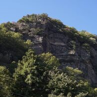 釈尊寺の岩山　　DSC02916