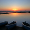 印旛沼・朝景　- 朝陽のあたる舟 -
