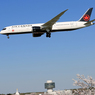 [青い空] +桜 Air Canada 787-9 C-FRSR Landing