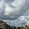圧倒的な雨雲と街並み