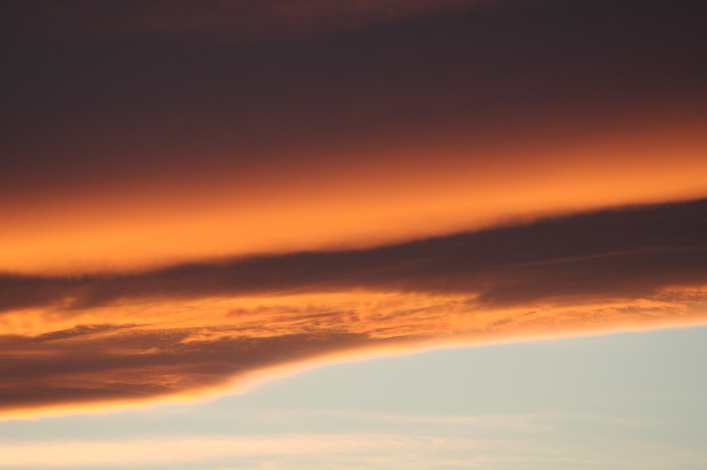 夕焼けの雲