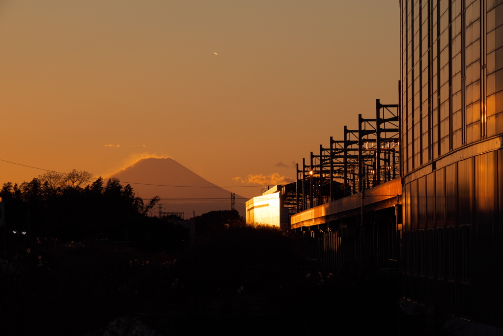 夕暮れの富士山