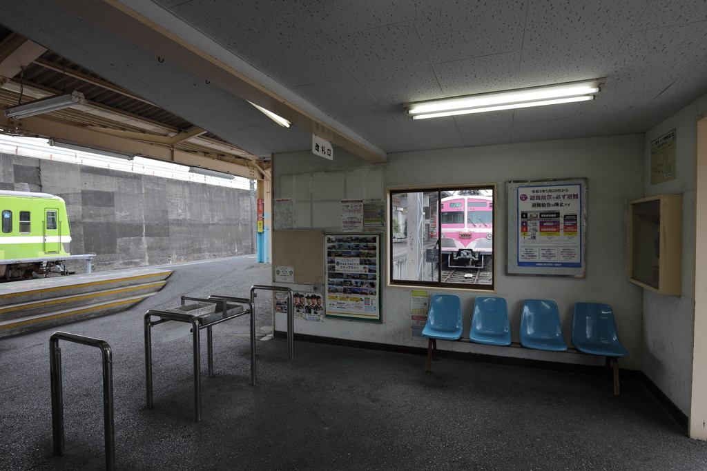流山駅　改札口
