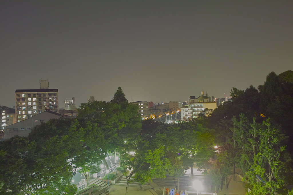 マンションから