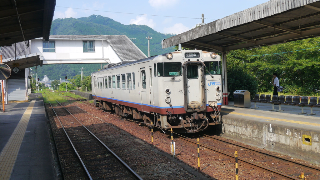 中国勝山駅にて