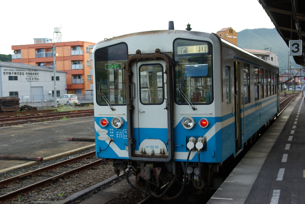 予讃線　宇和島駅