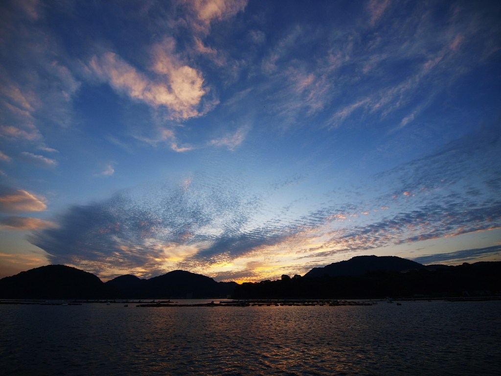 内浦の夜明け　３