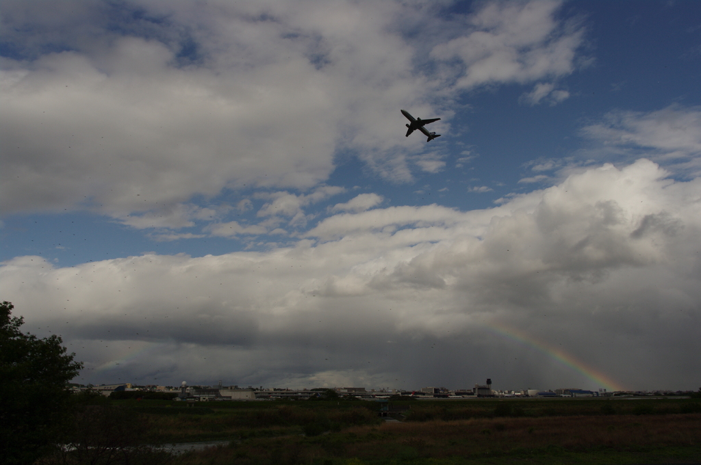 虹と飛行機