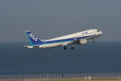羽田の青