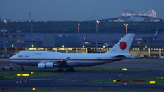 白鳥が居残り。。。。