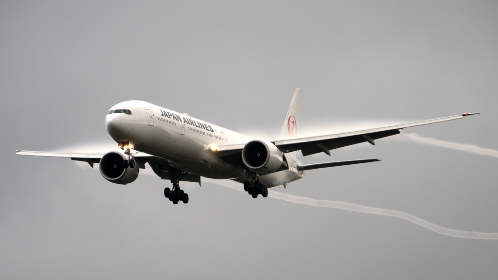 Japan Air 777-300