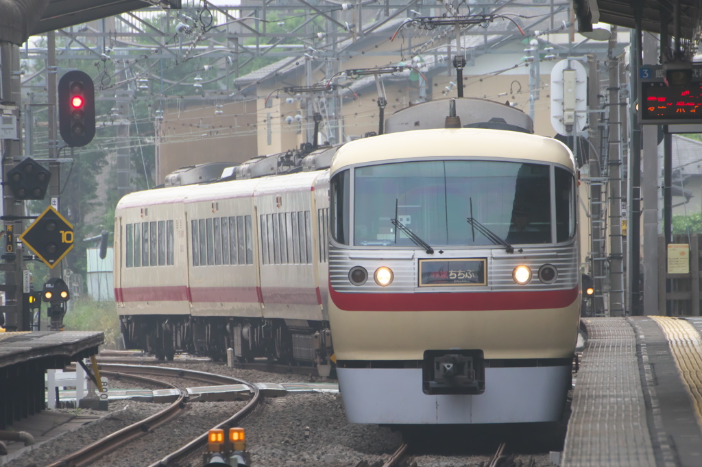 レッドアロー？