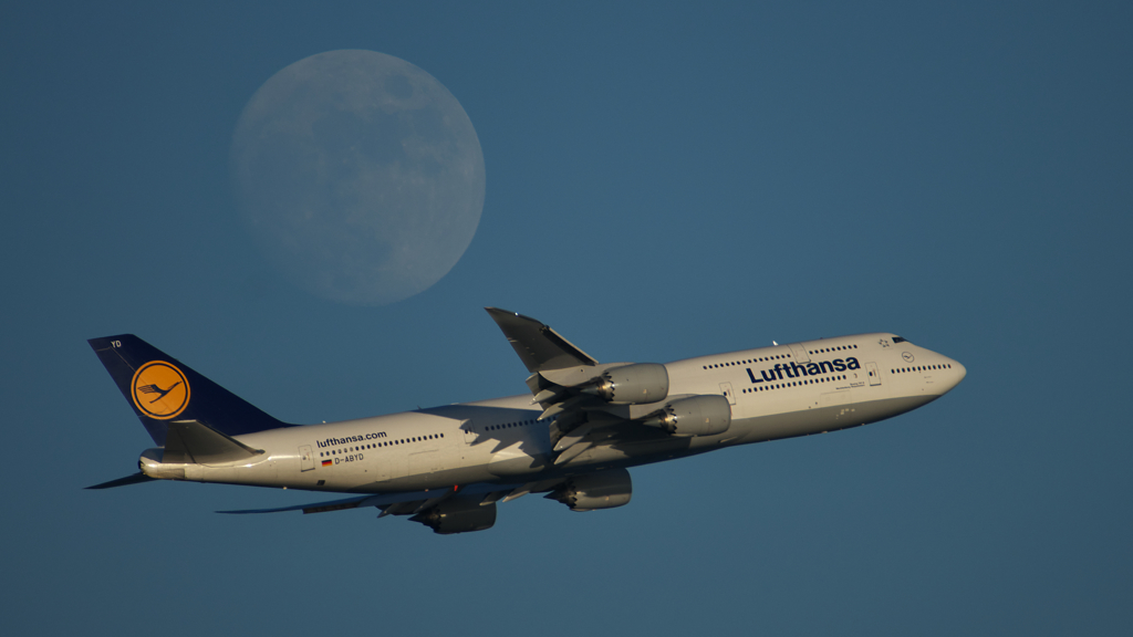 with Moon 747-8IC