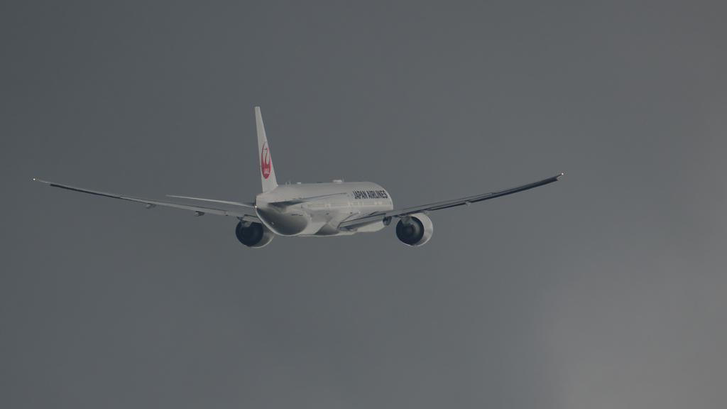JAL 777
