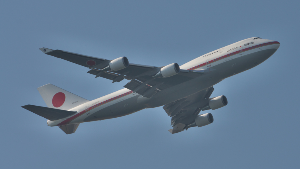 JF002