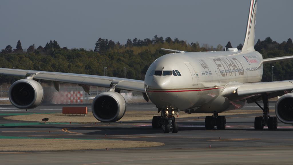 ETIHAD A6-EHA
