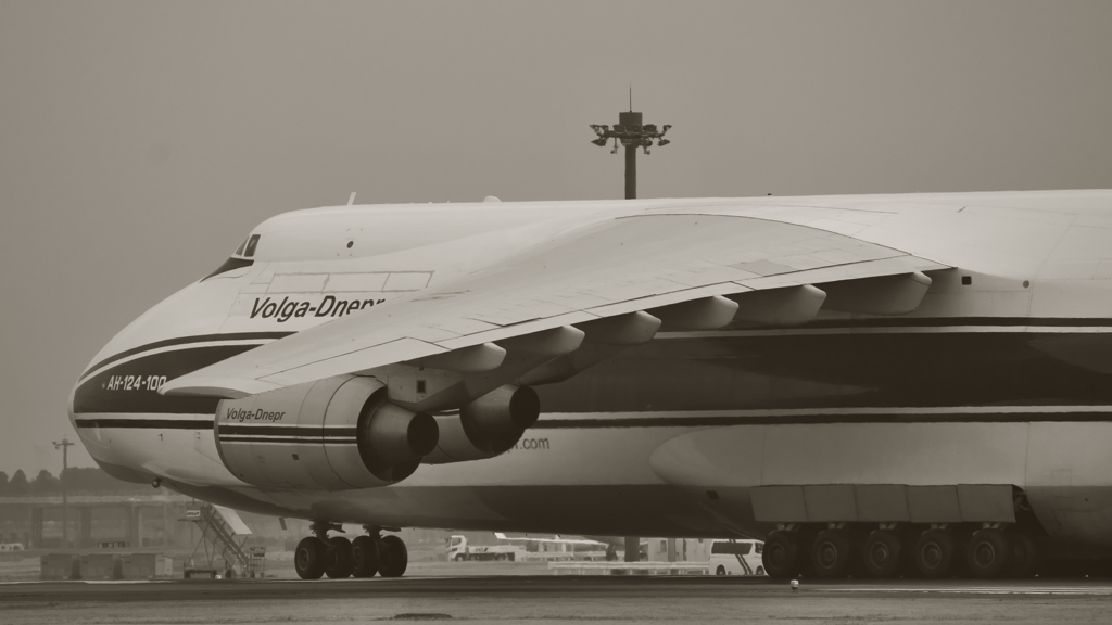 An-124 ルスラーン