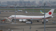 1機到着。。。２機目は