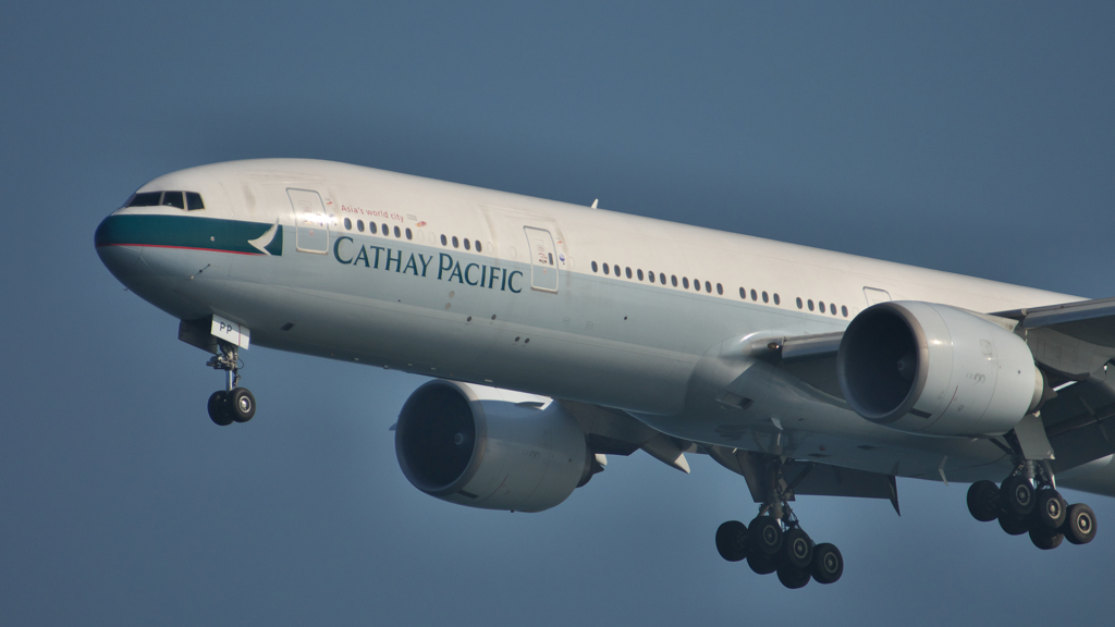 Cathay Pacific 777-300