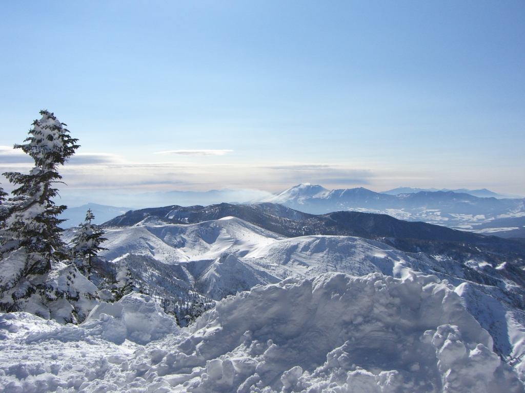 横手山山頂より