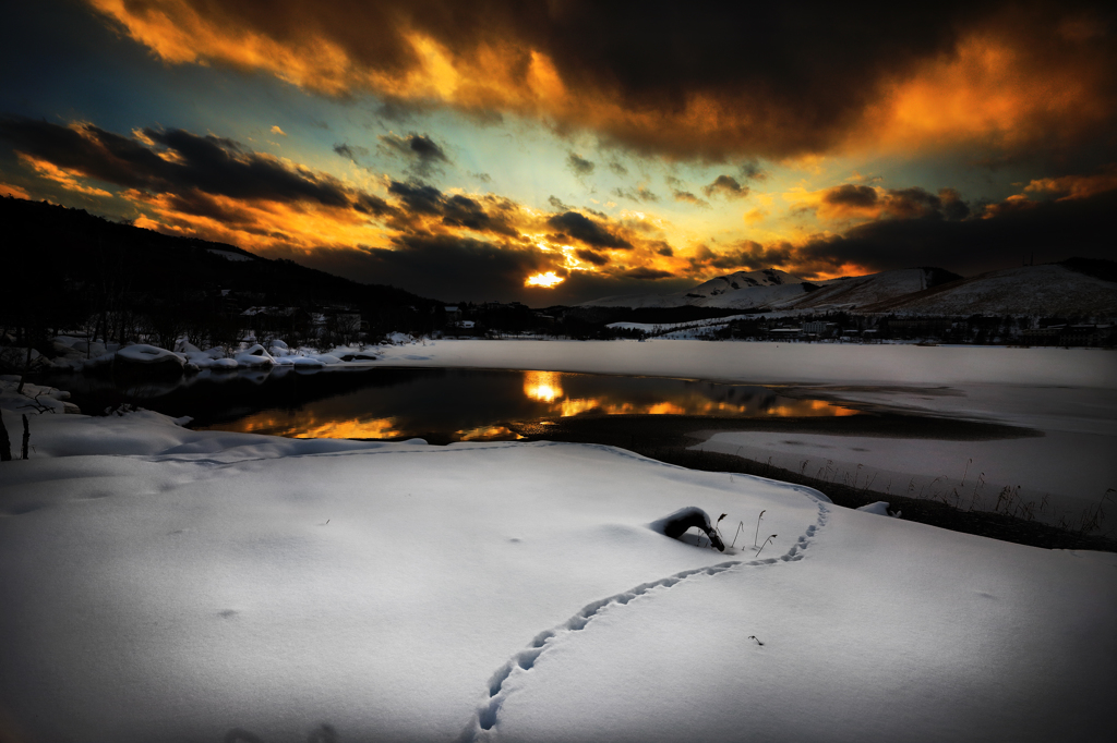 silence of a white lake