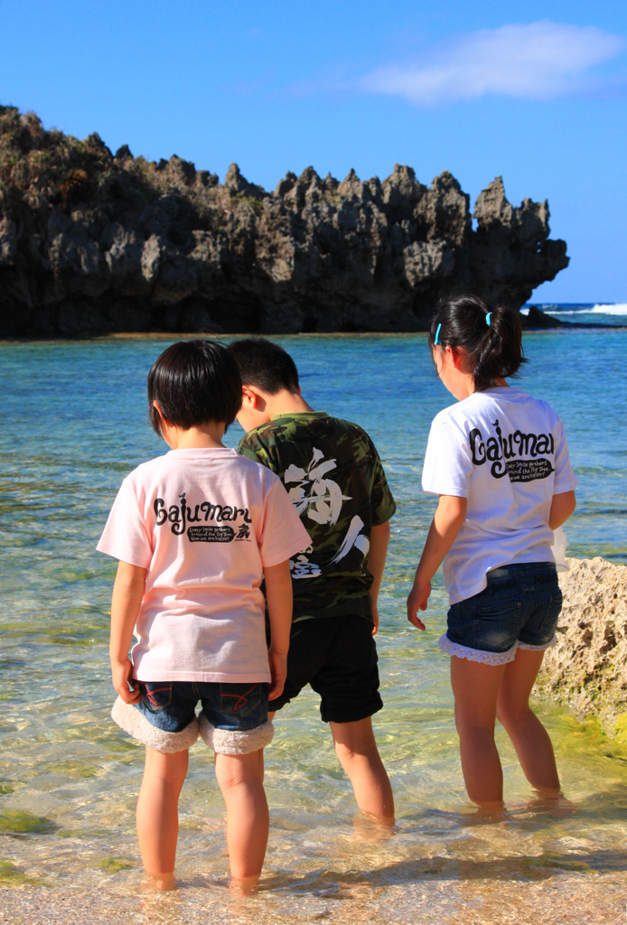 冬の浜辺にて